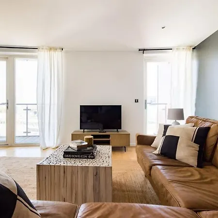 The Nine Elms Lane Arms - Stunning & Bright 2Bdr Flat Apartamento